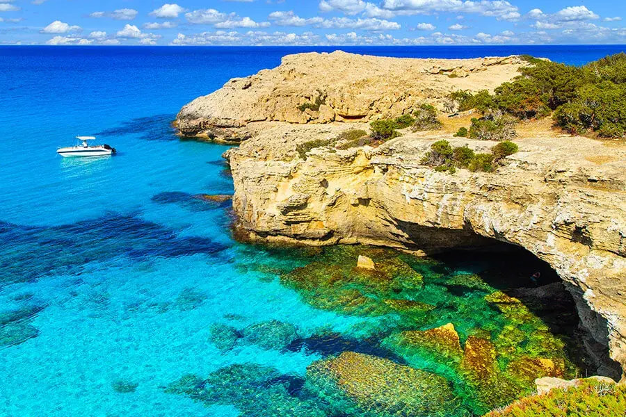 מלונות הכל-כלול בפאפוס: מ-Laura Beach ועד Cypria Bay
